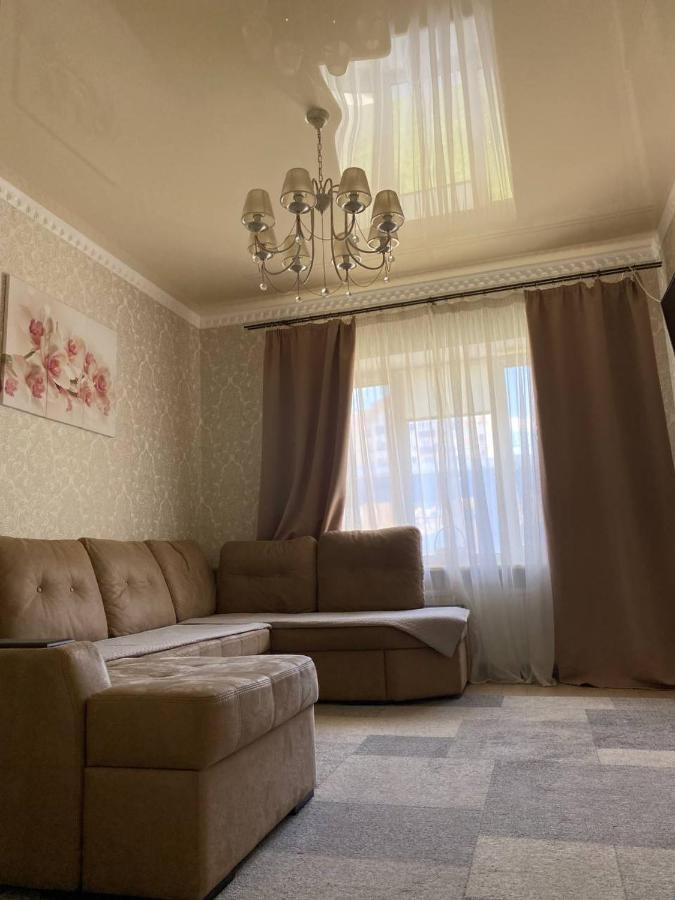 Apartments Koryatovichi Street Кам'янець-Подільский Екстер'єр фото