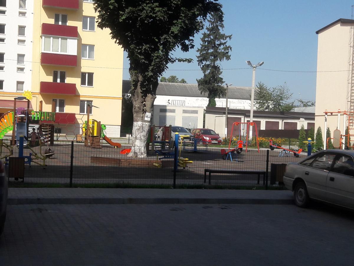 Apartments Koryatovichi Street Кам'янець-Подільский Екстер'єр фото